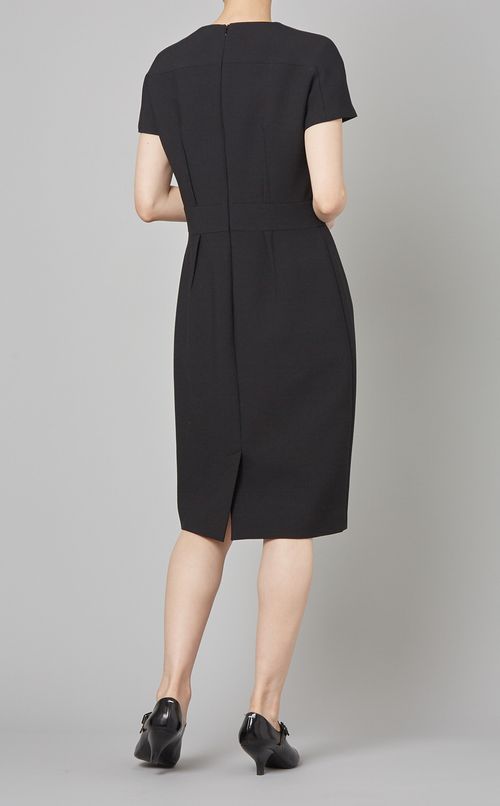 クルーネックウエストリボンワンピース