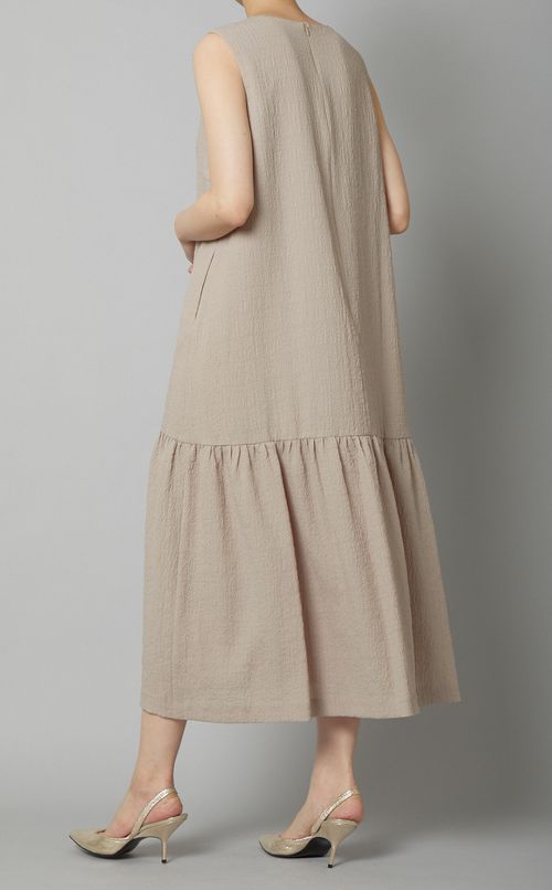 シュリンクレースオーバーワンピース