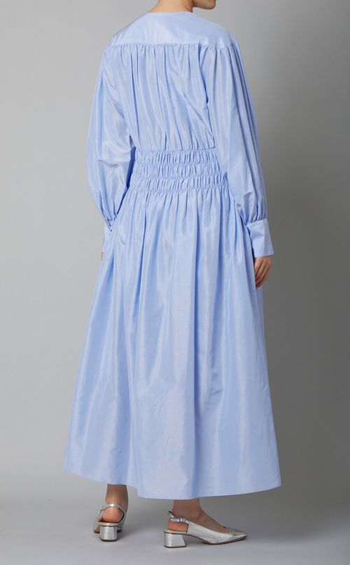 Vネックギャザーワンピース