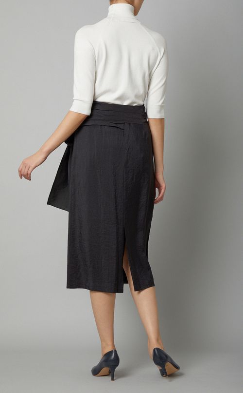 シルキードレープタックミディスカート