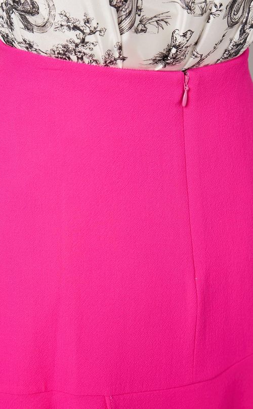 アシンメトリーフレアスカート