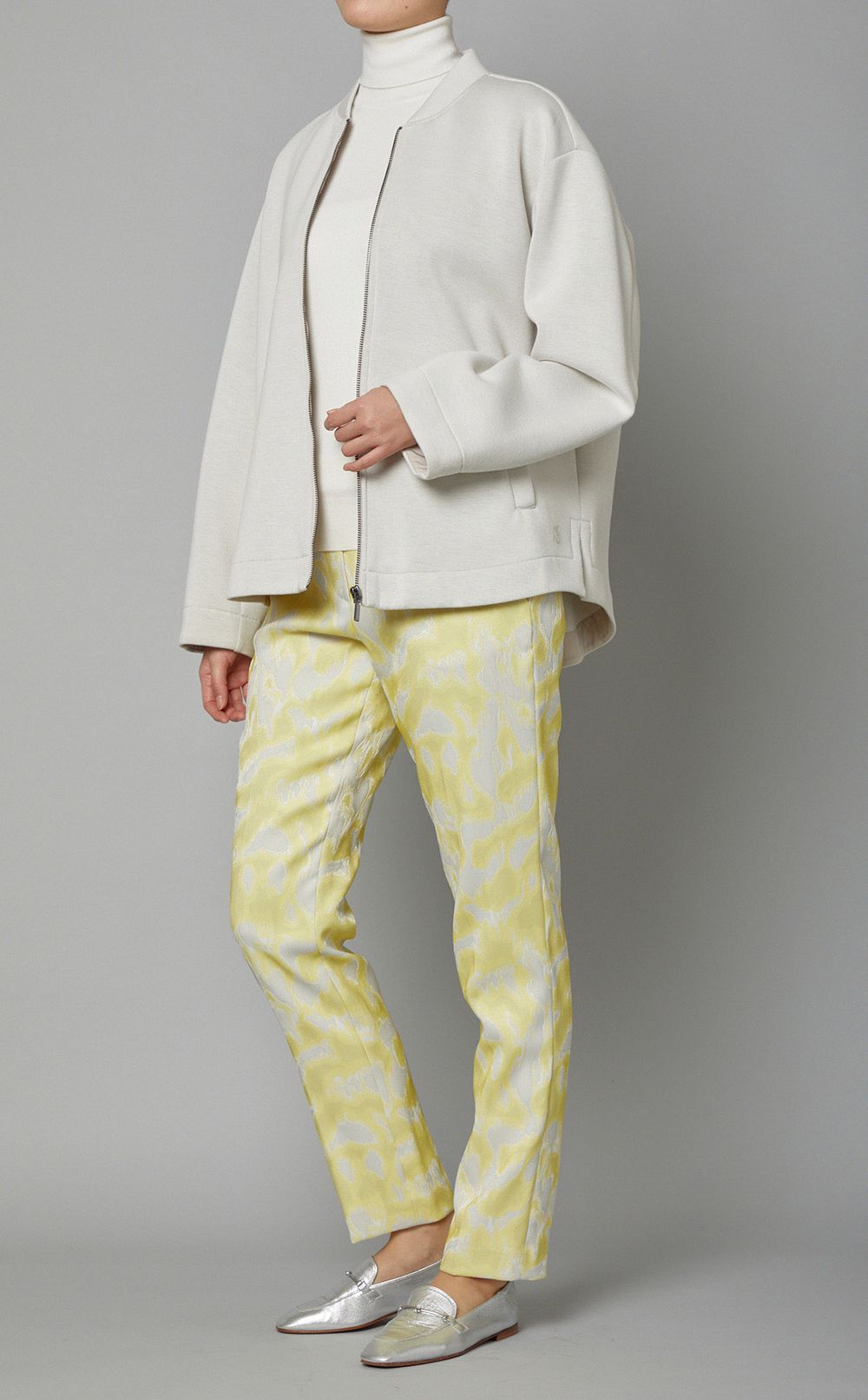 ボンディングショート丈ブルゾン