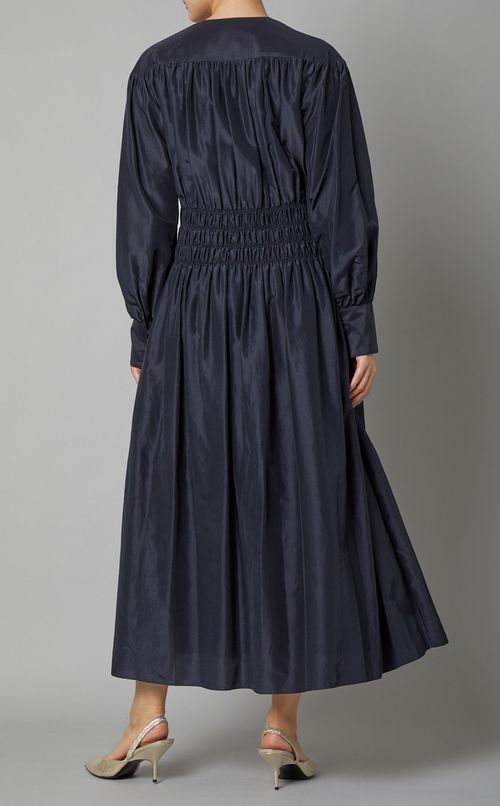 Vネックギャザーワンピース