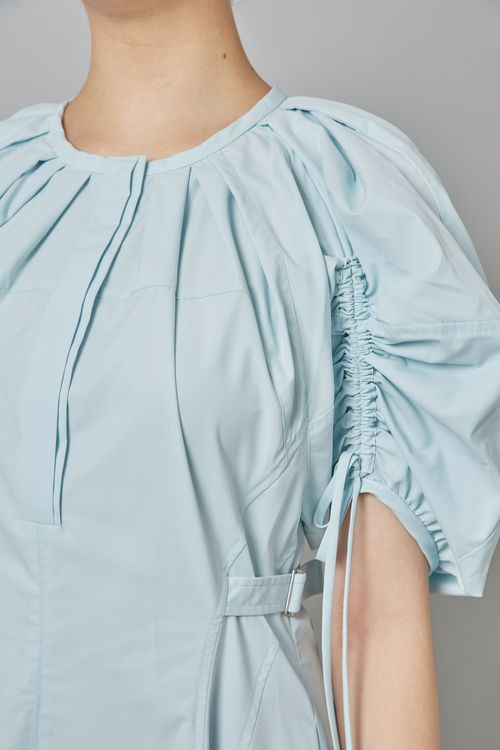 シャーリングスリーブミディワンピース