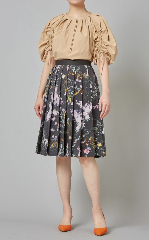 シャーリングスリーブブラウス