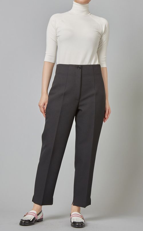 センタープレスクロップドパンツ