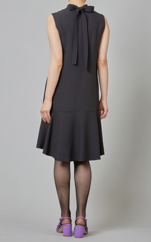 アシンメトリーヘムラインミニワンピース