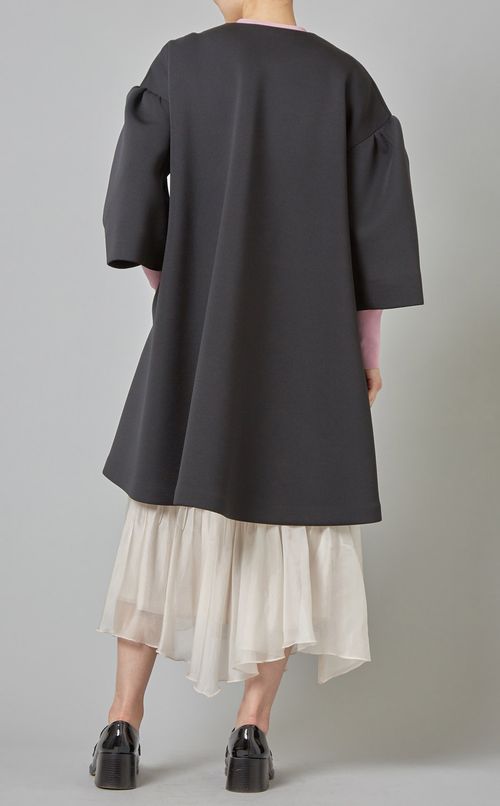 ボリュームスリーブコート