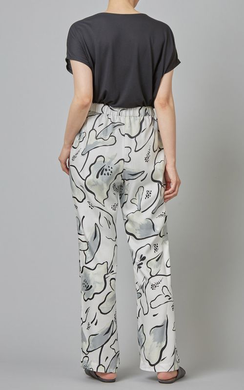 フローラルプリントイージーフレアパンツ