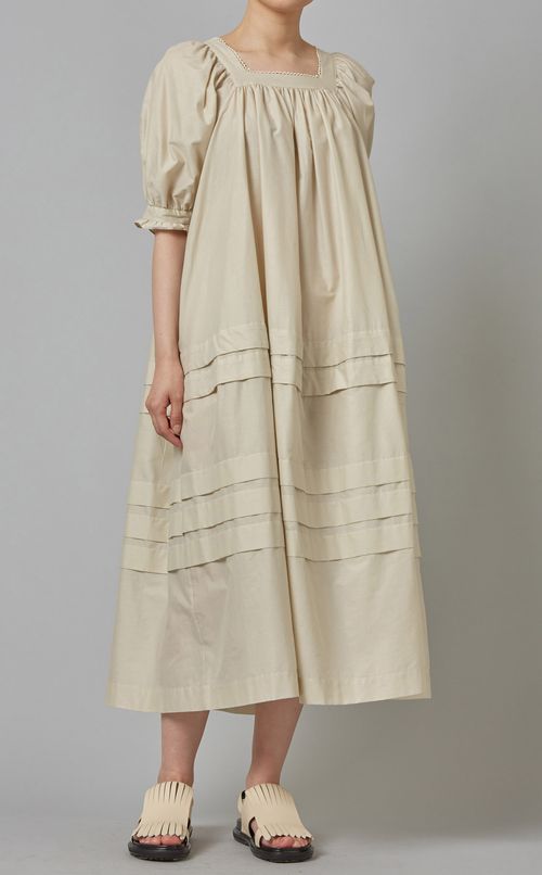 スクエアネックギャザーワンピース