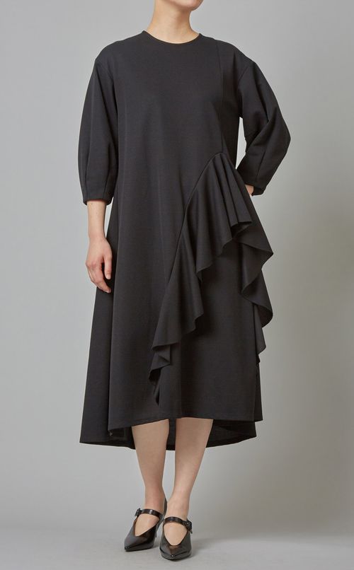 フリルデザインフレアワンピース