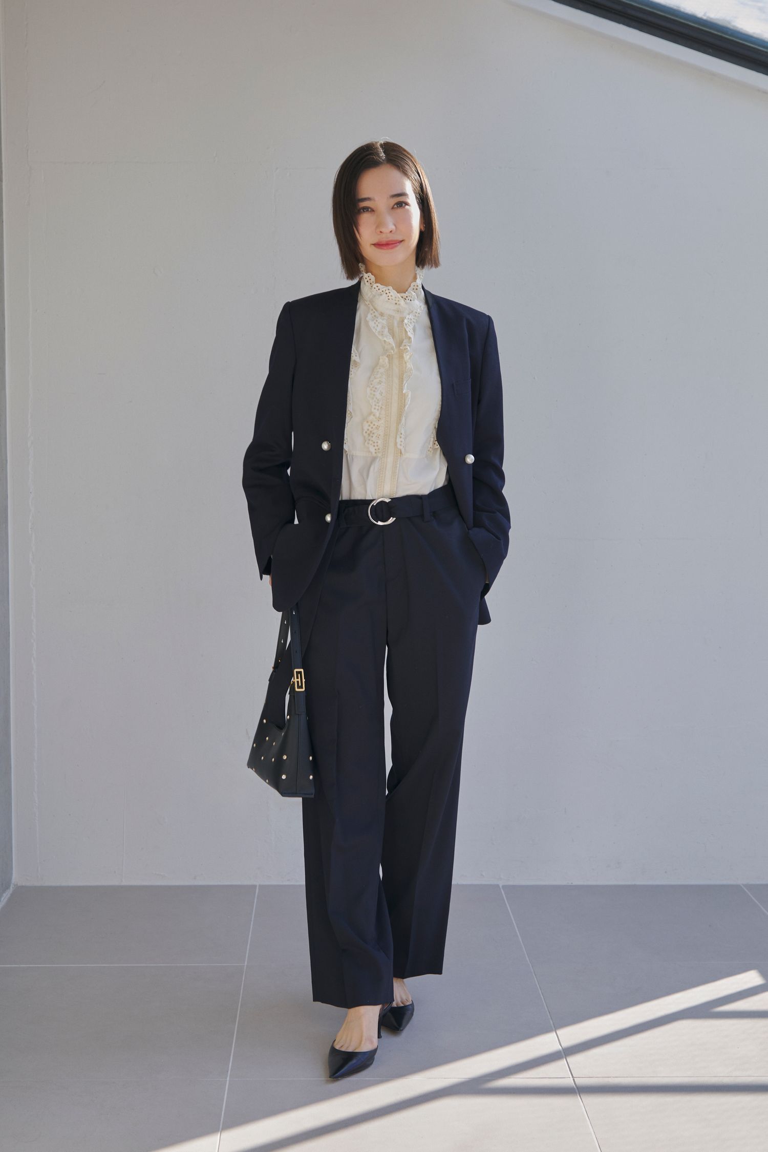 ビジネス・フォーマルシーンにおすすめの春アウターコーデ