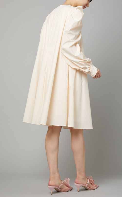 パフショルダーミニワンピース