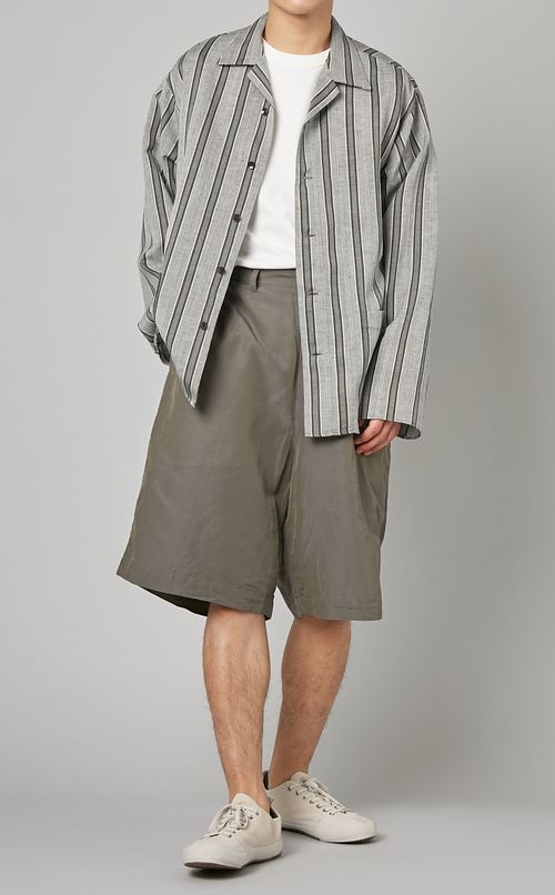 パジャマシャツ