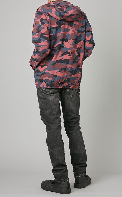 カモフラージュプリントパーカー