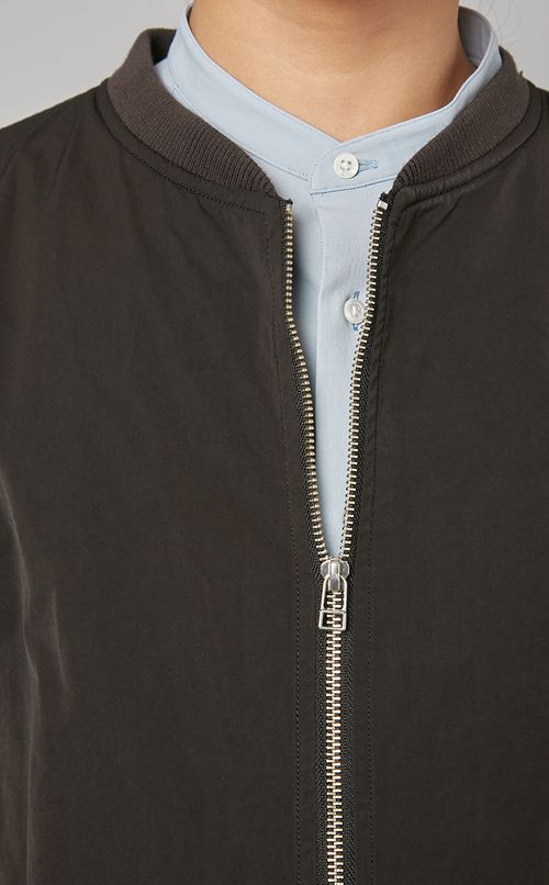 ポリナイロンジップブルゾン