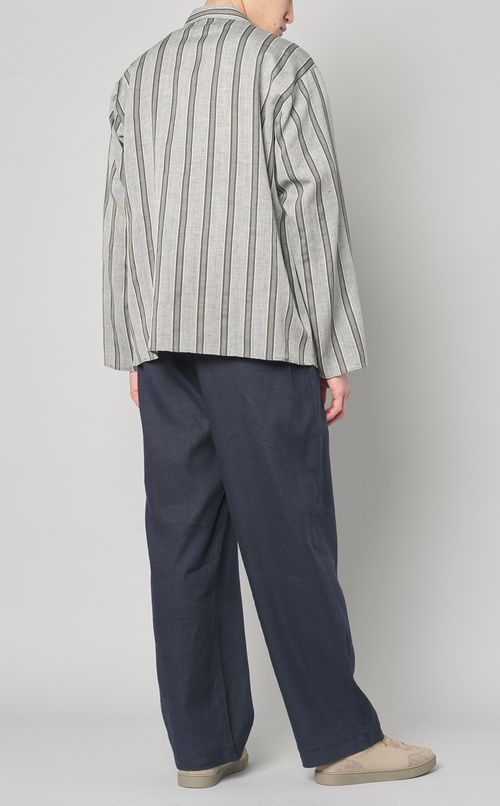 パジャマシャツ