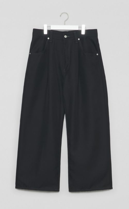 ワイドワンタックストレートパンツ