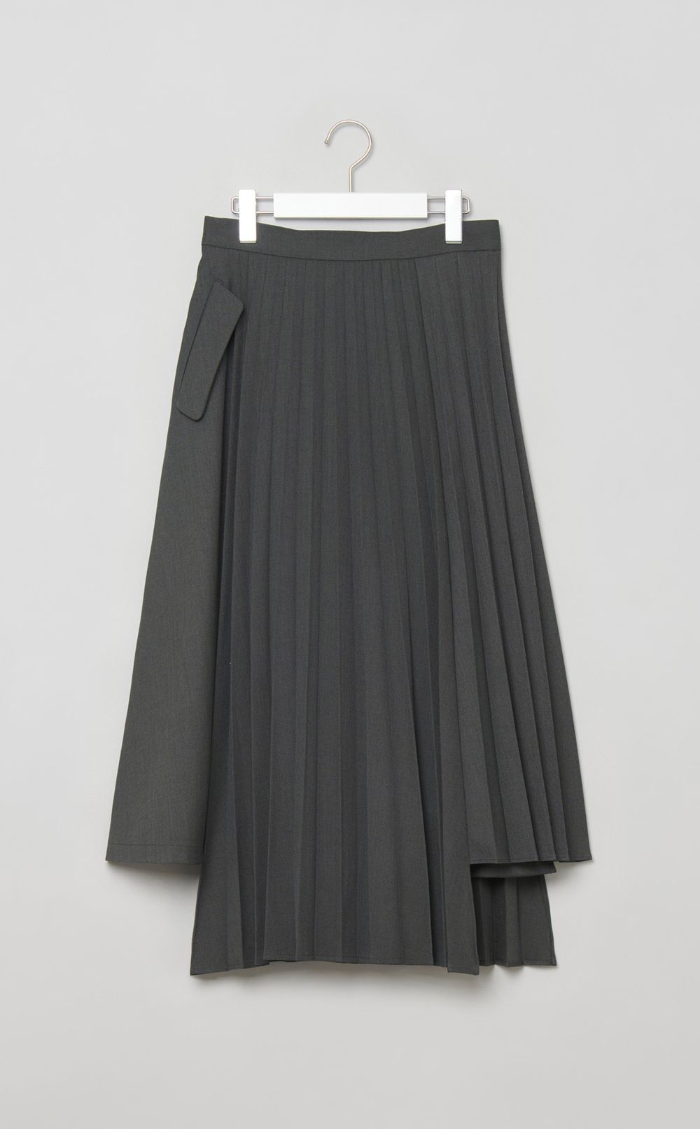 アシンメトリープリーツスカート