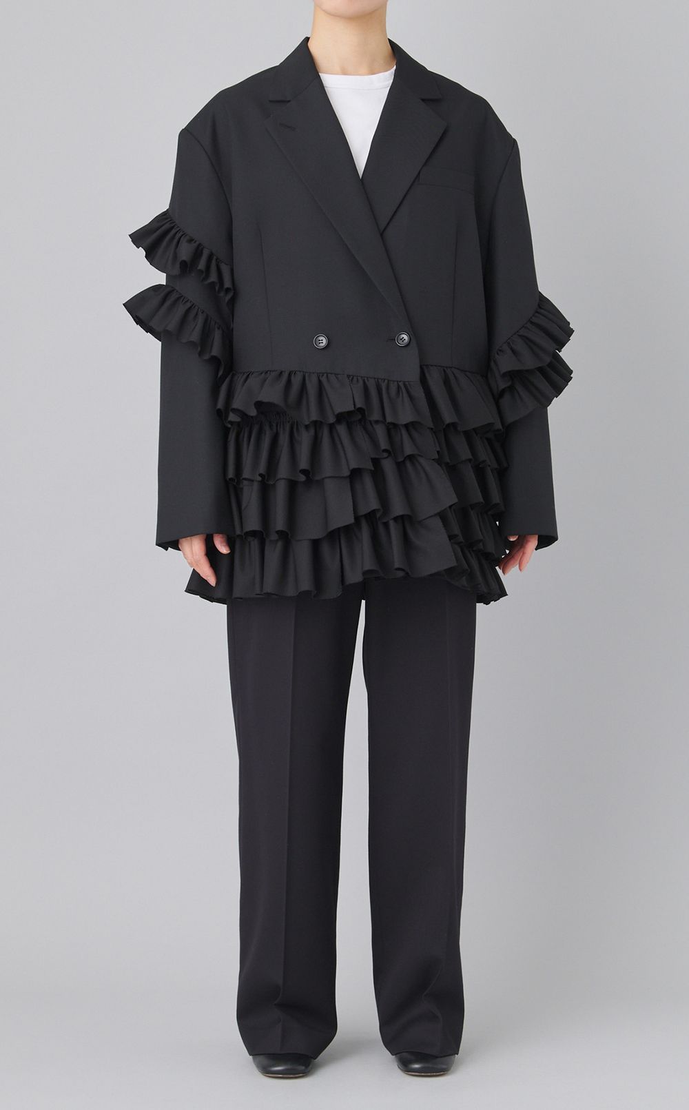 フリルドスラックス