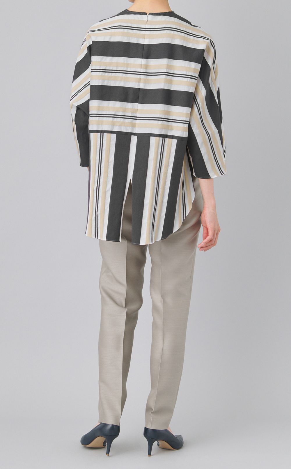 ビッグストライプバックスリットブラウス