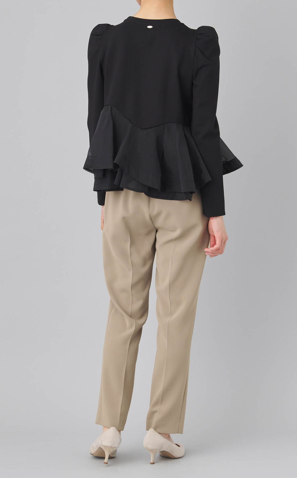 ペプラムドッキングプルオーバー