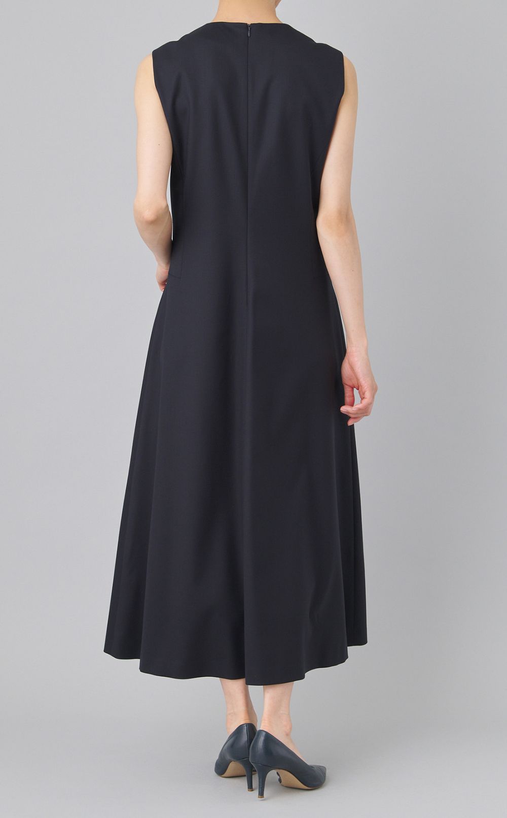 シルクウールノースリーブワンピース