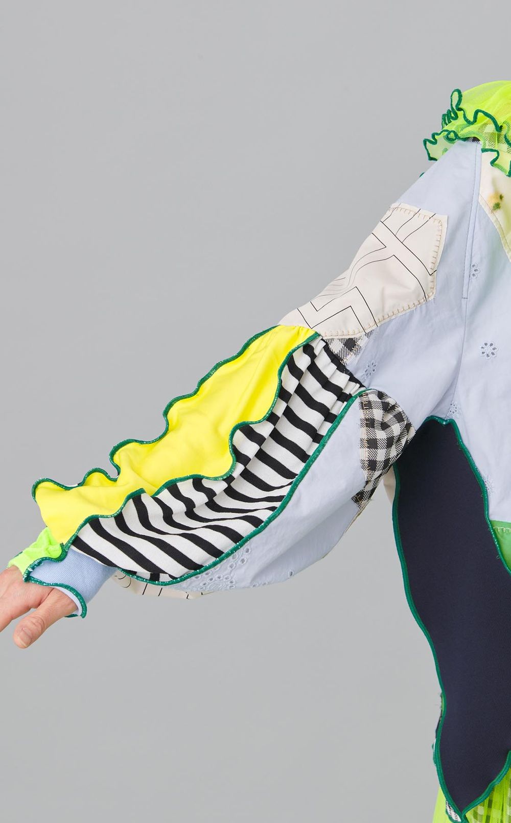 【reADdress】フラワーレースパッチワークブラウス