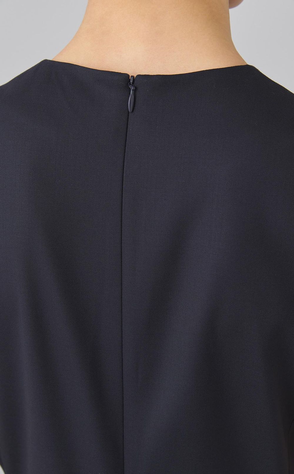 シルクウールノースリーブワンピース