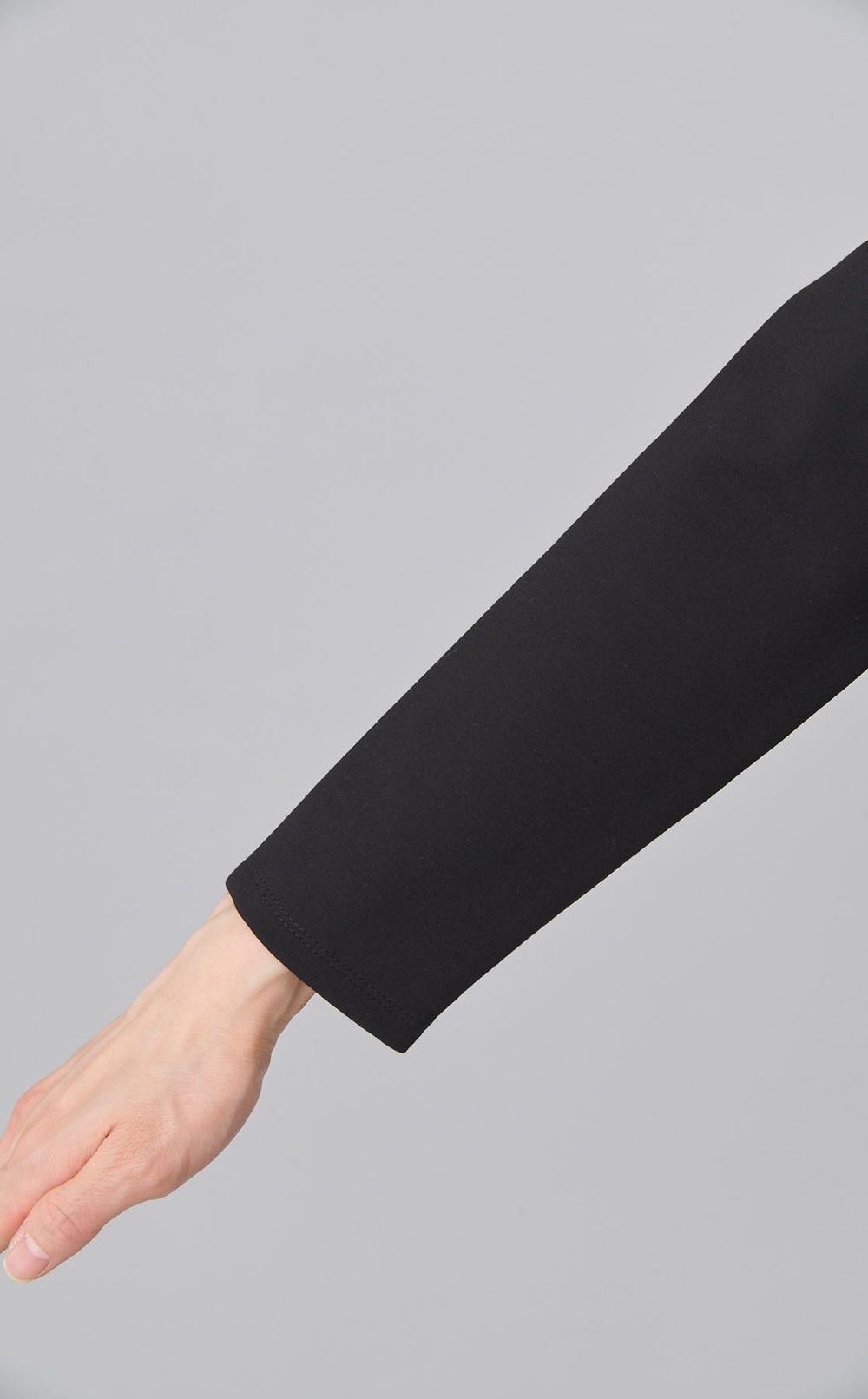 ペプラムドッキングプルオーバー