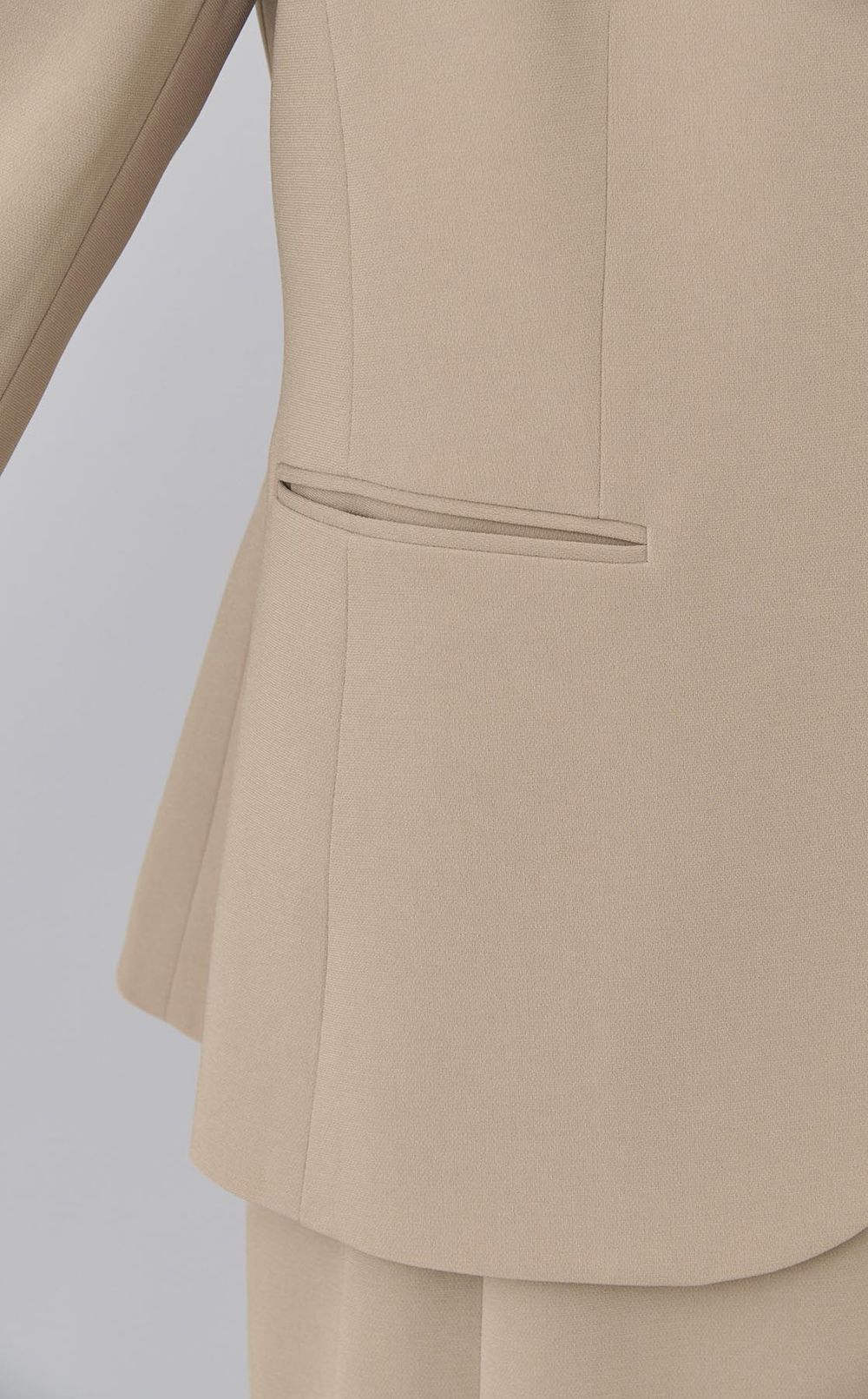 トリアセテートノーカラージャケット