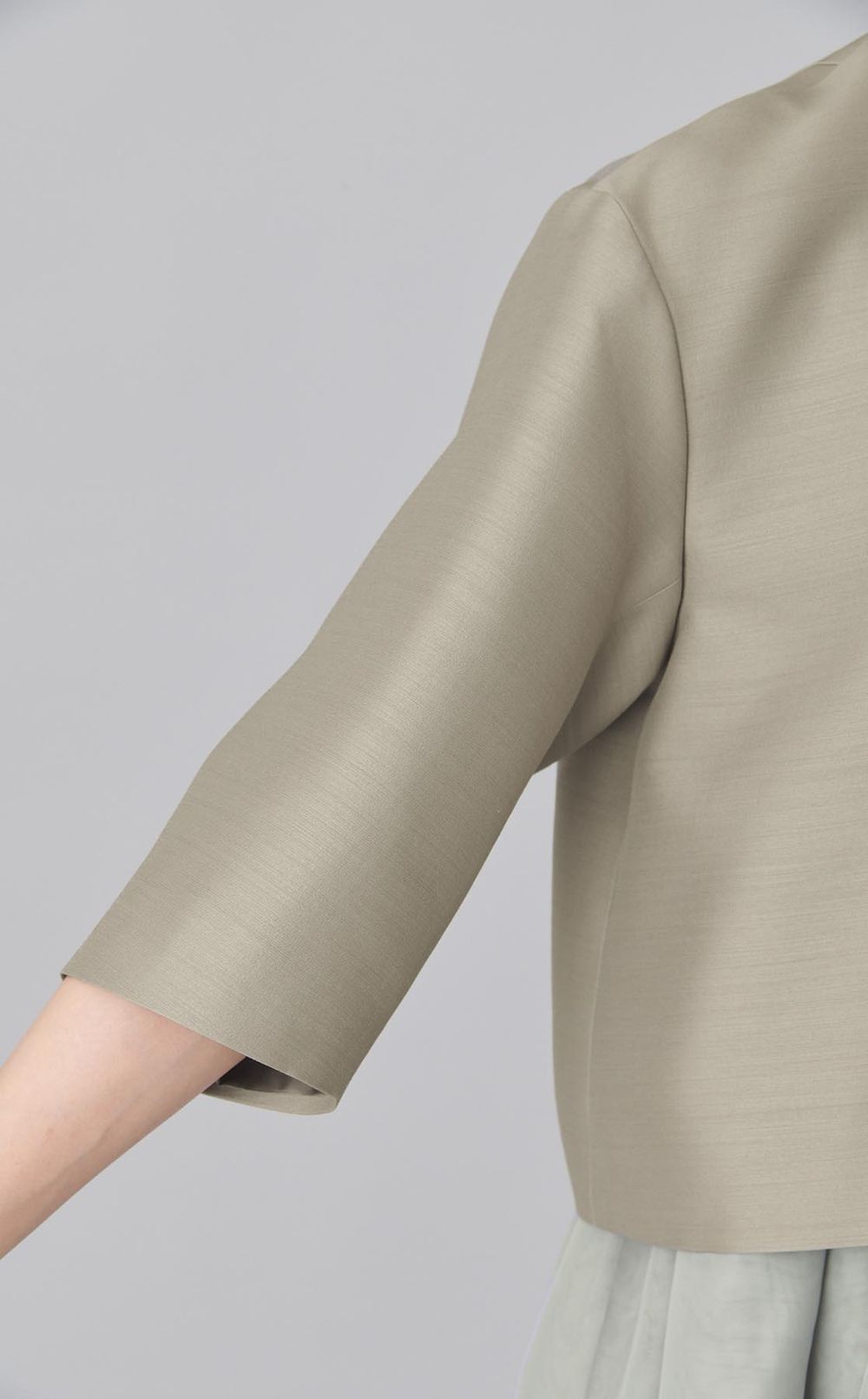 レイヤード2wayハーフスリーブブラウス