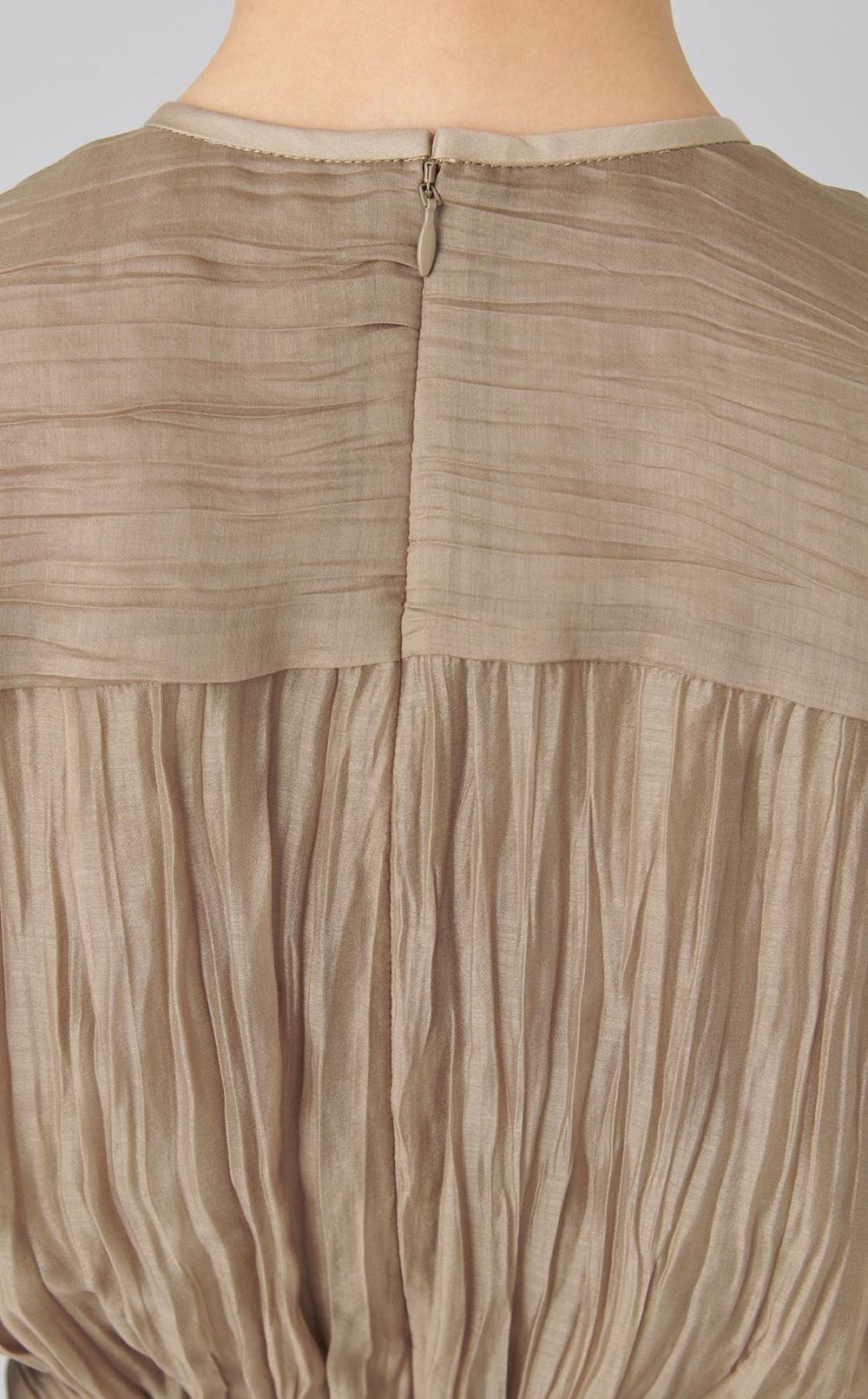 ドビープリーツワンピース