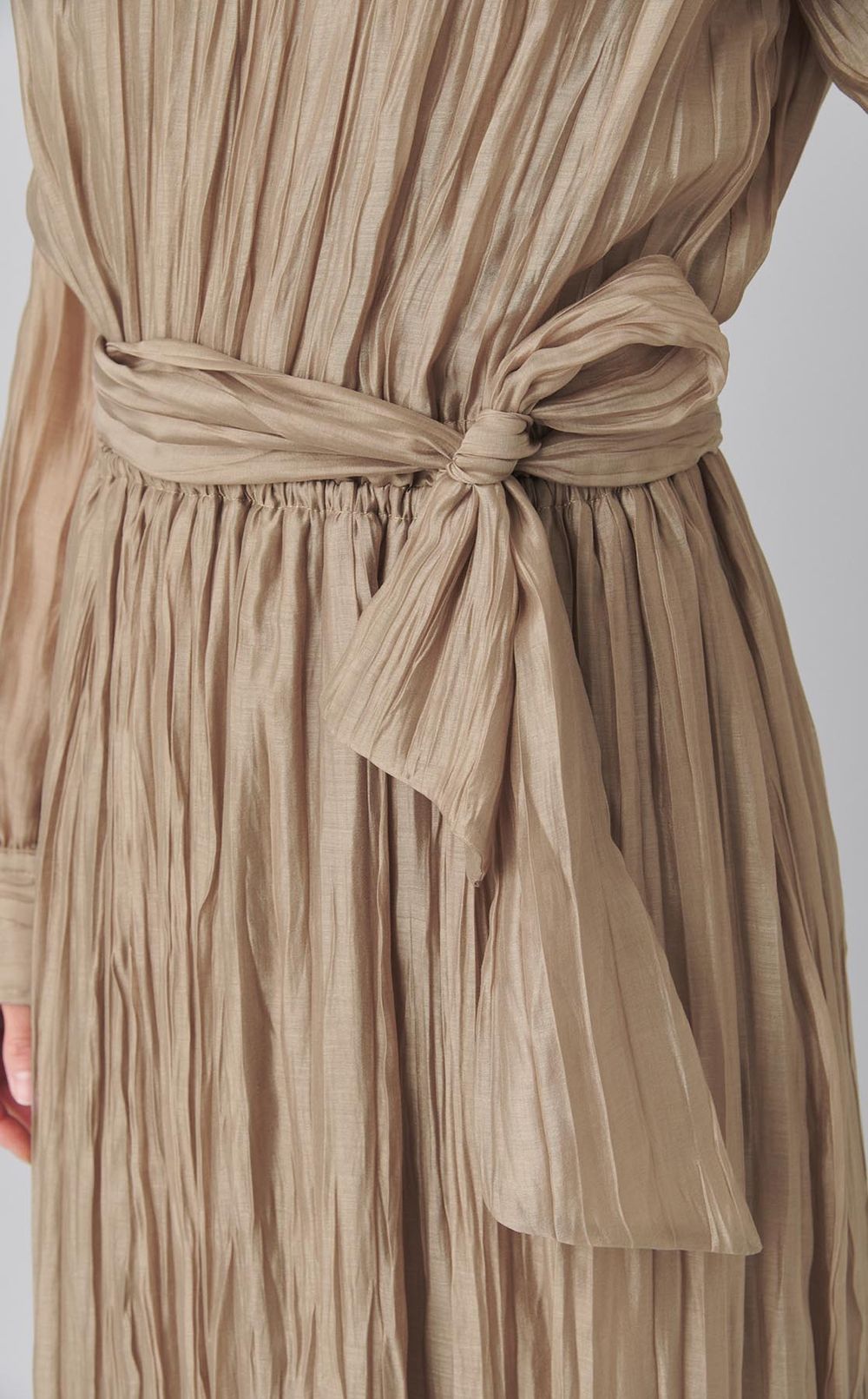 ドビープリーツワンピース