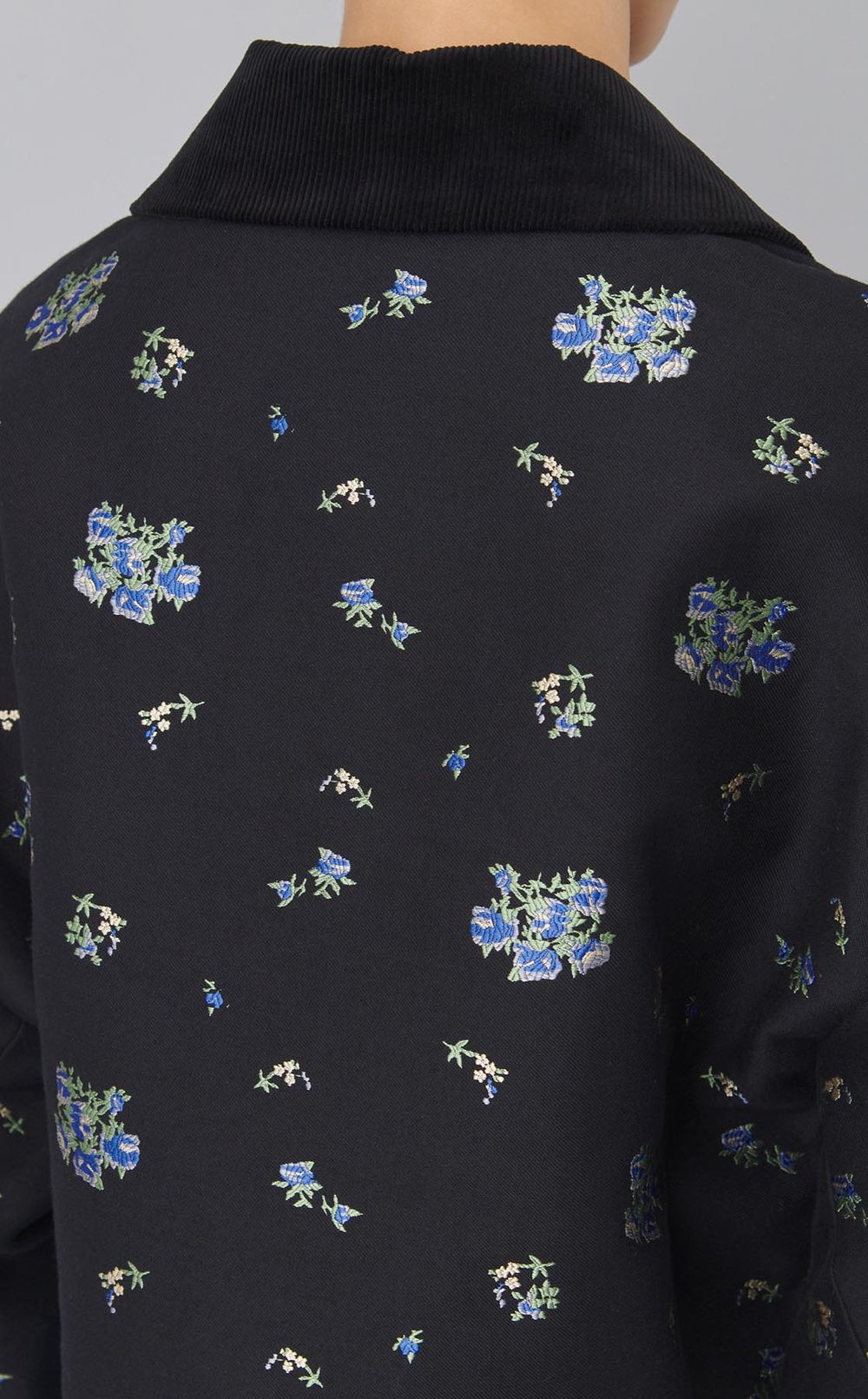 フラワージャガードショート丈ブルゾン