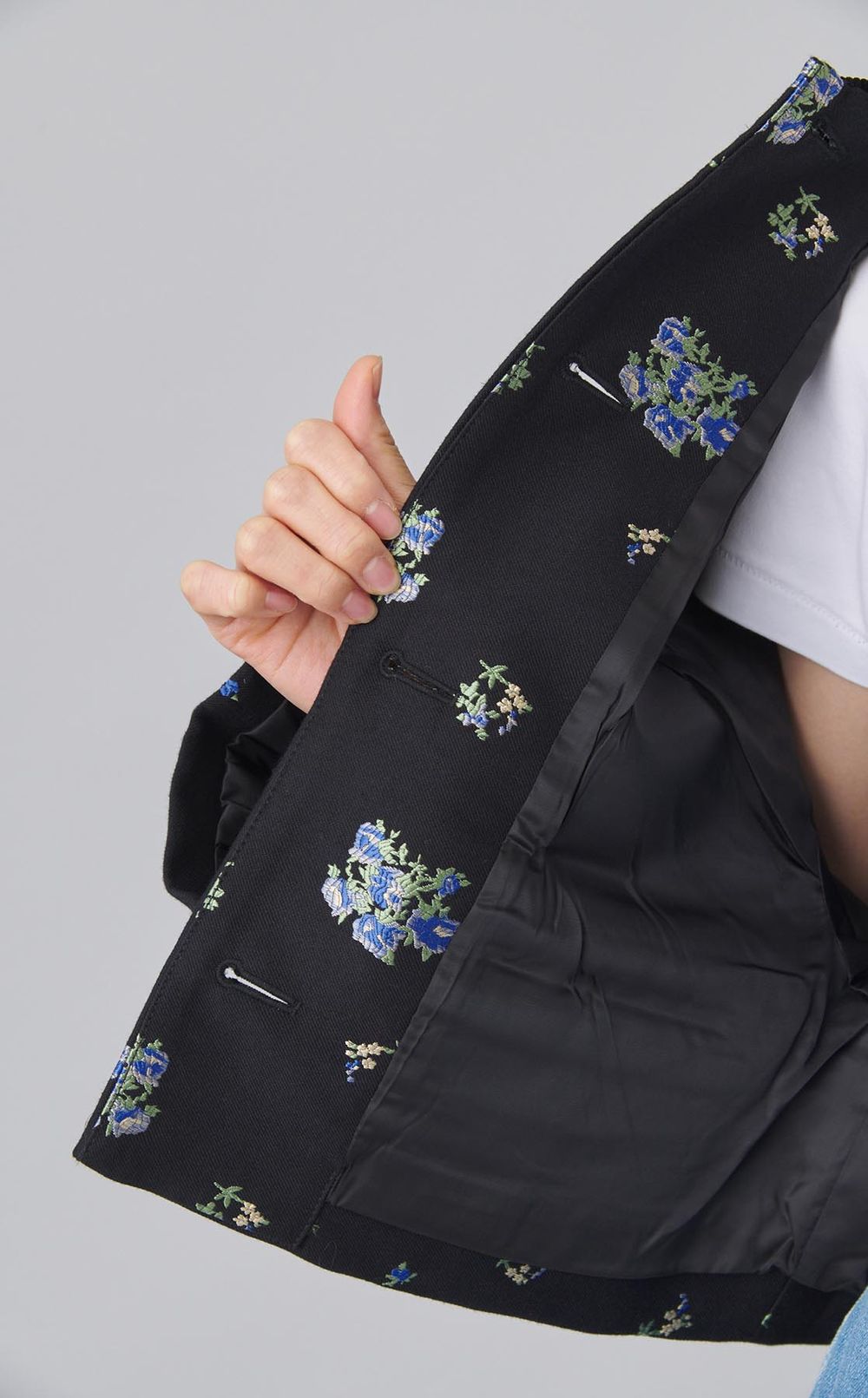 フラワージャガードショート丈ブルゾン