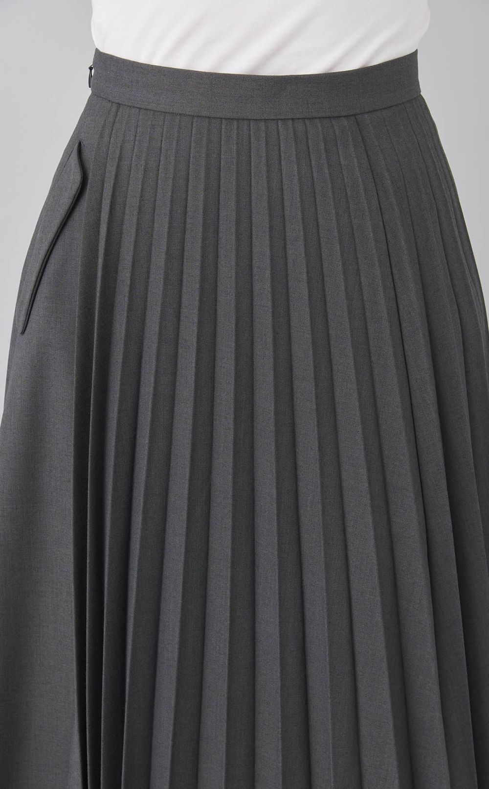 アシンメトリープリーツスカート