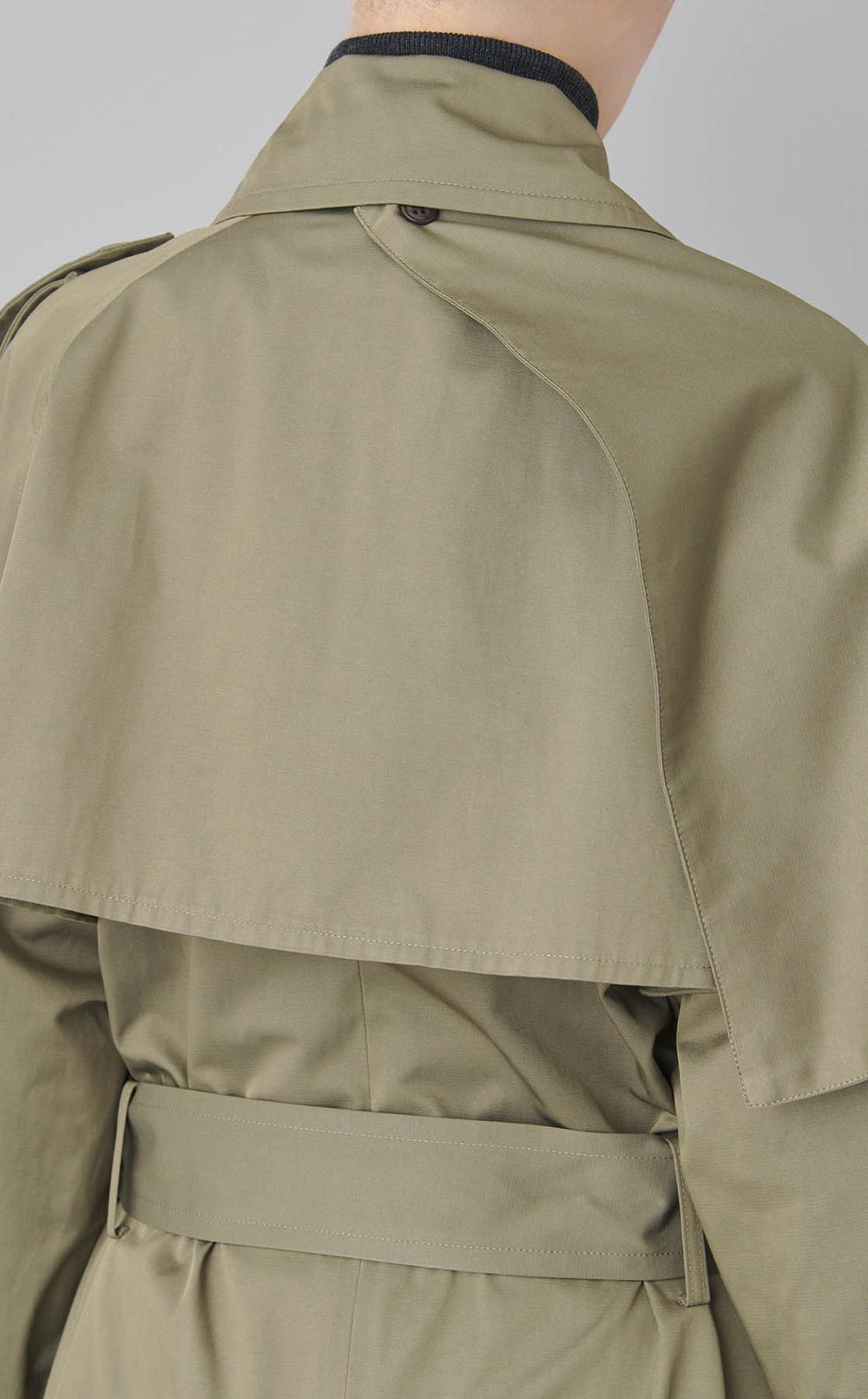 ドレープスカーフトレンチコート