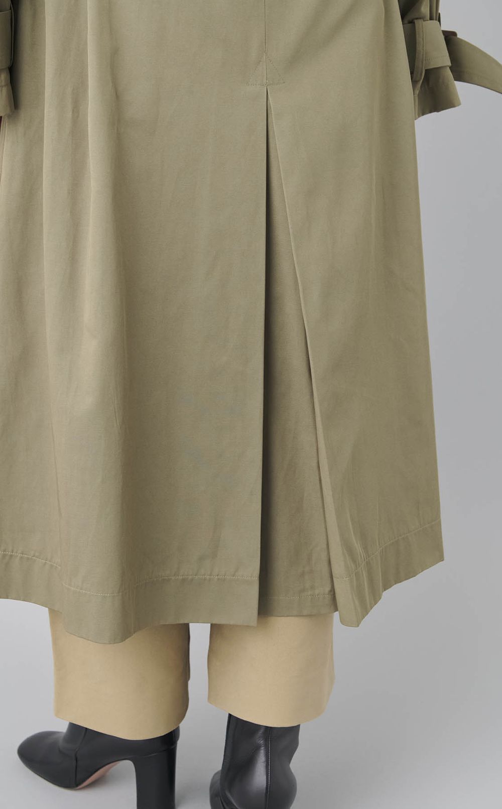 ドレープスカーフトレンチコート