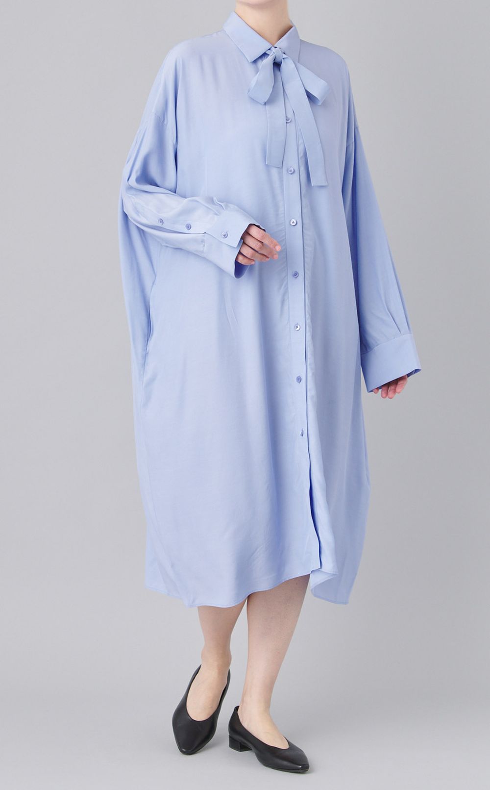 ボウタイシャツワンピース