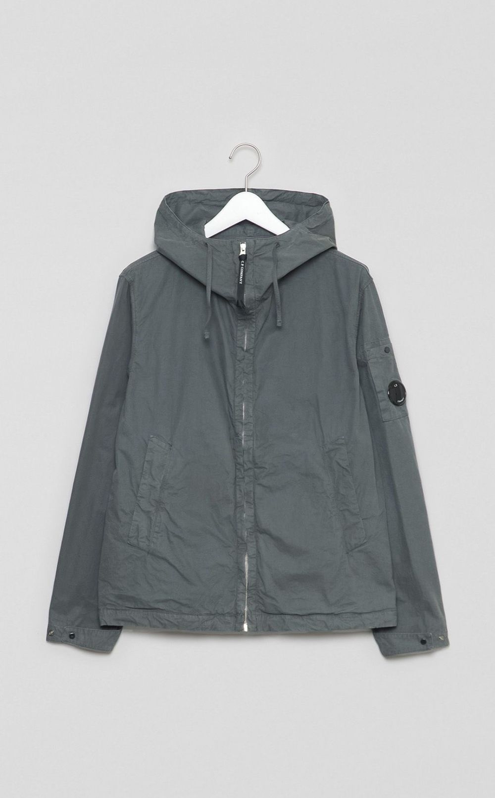 フーデッドレンズジャケット