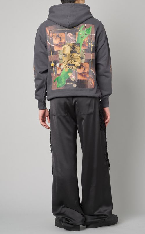 グラフィックプリントフーディー