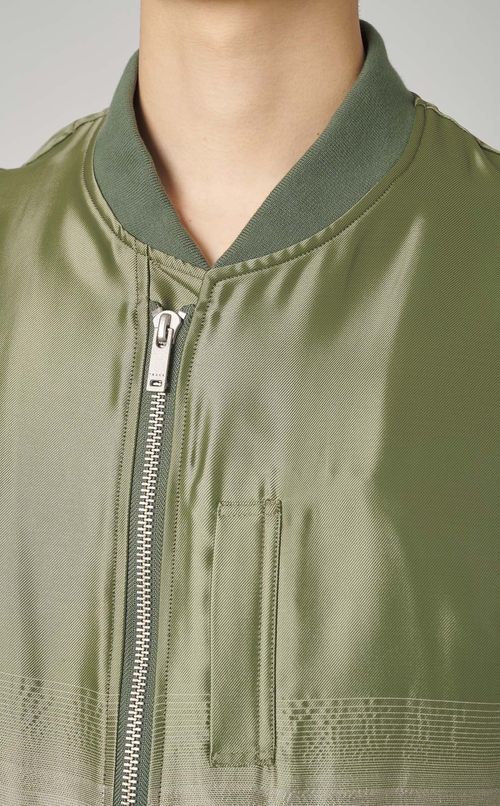 グラデーションMA-1シャツ