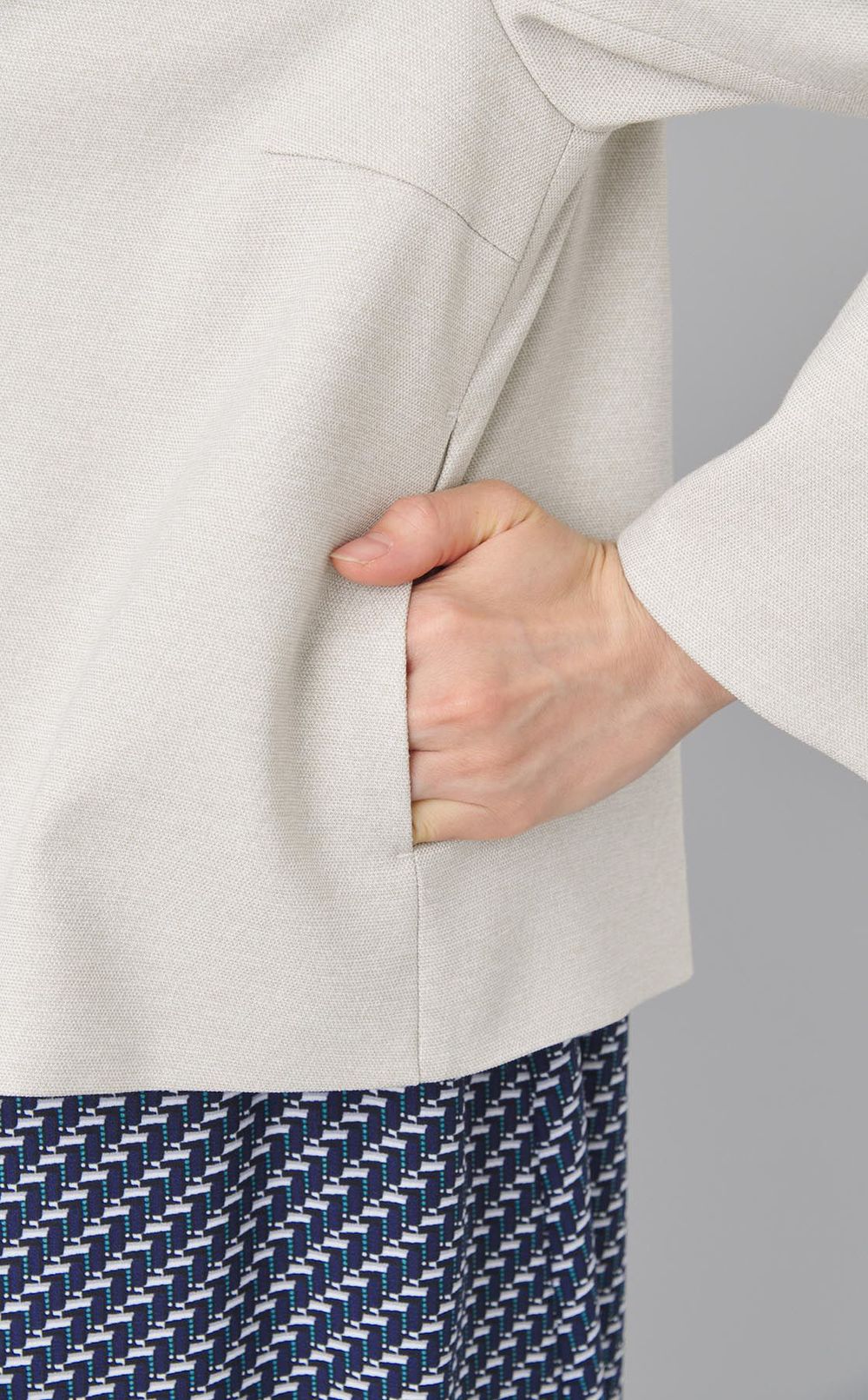 ノーカラーショートボレロジャケット