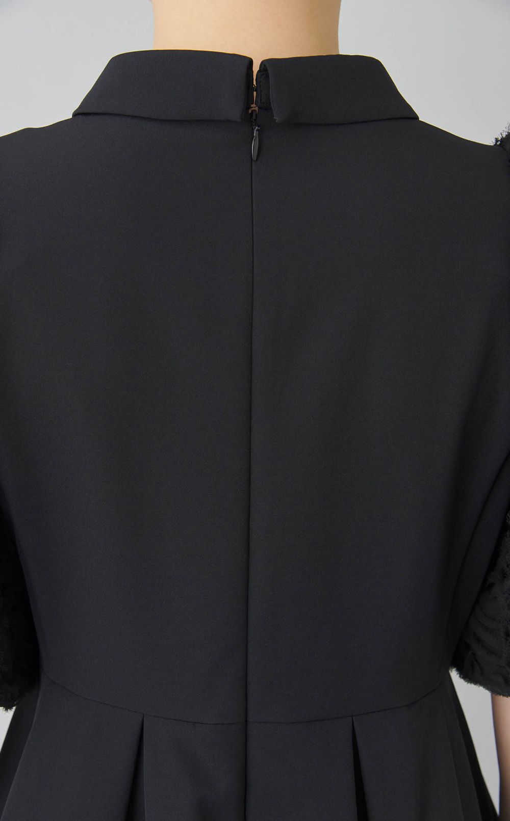 襟付きデザインスリーブブラウス