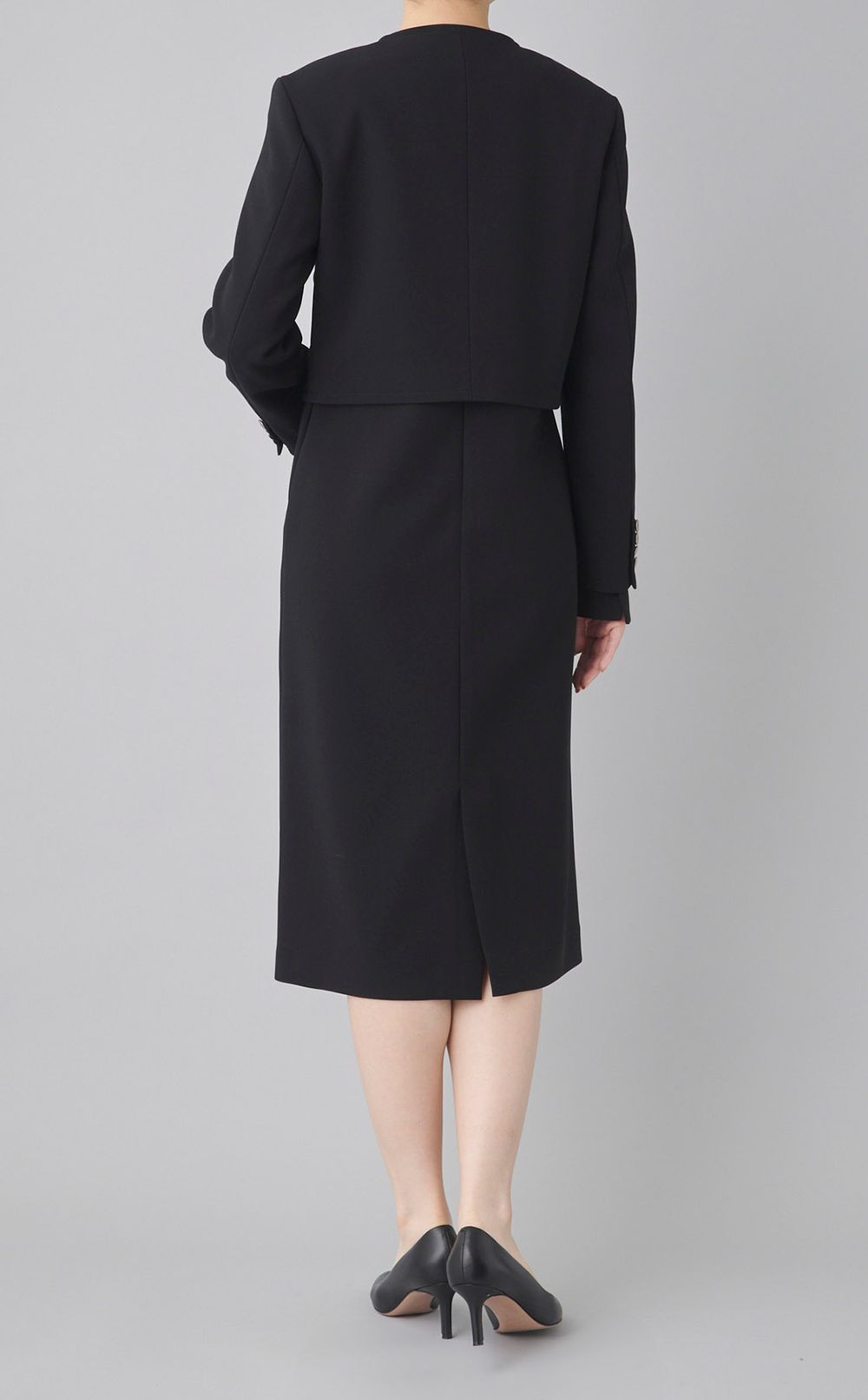 ノーカラーショートジャケット