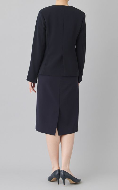 Vネックノーカラージャケット