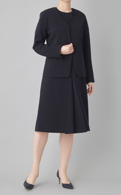 Vネックノーカラージャケット