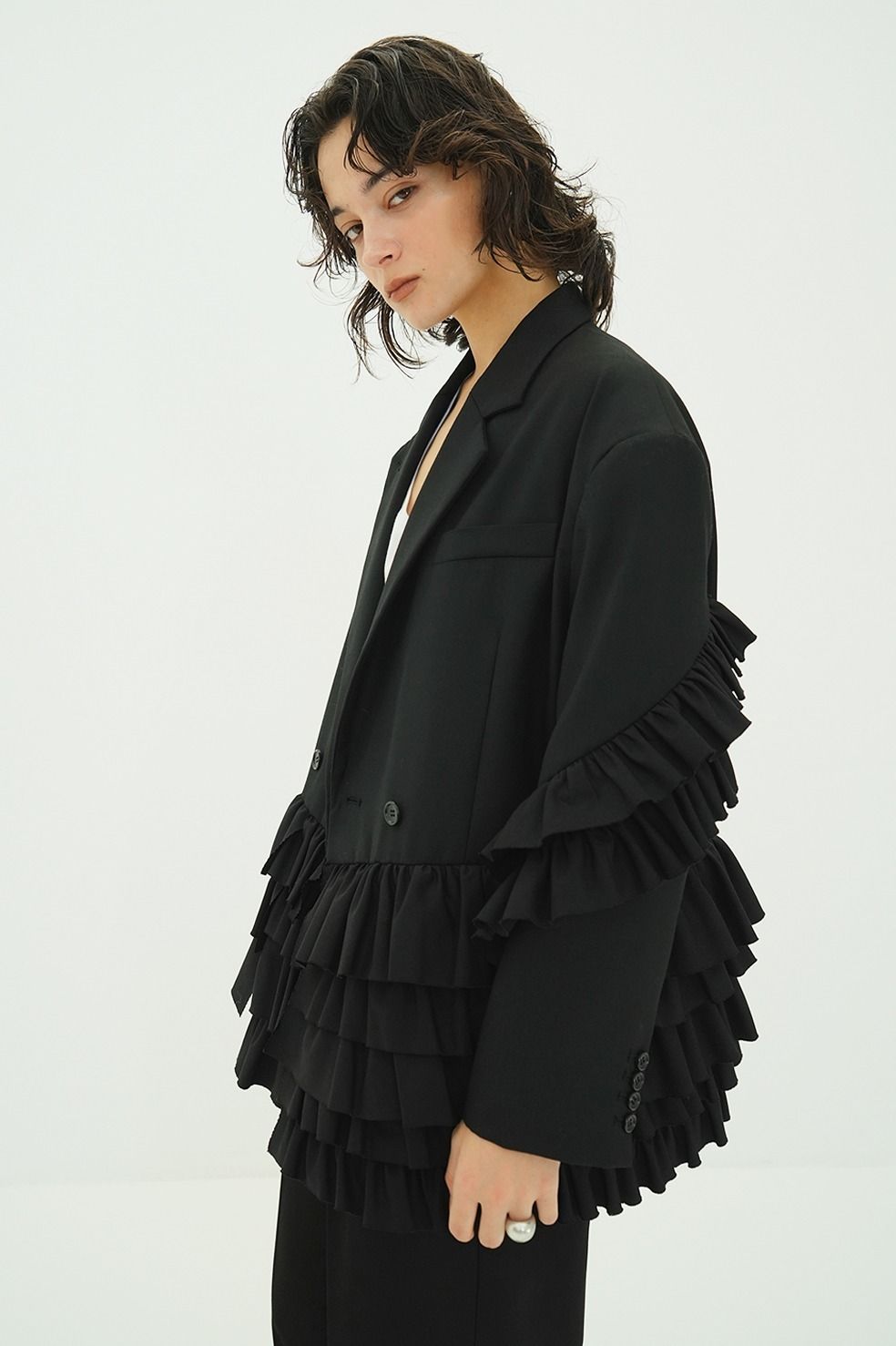 フリルドテーラードジャケット