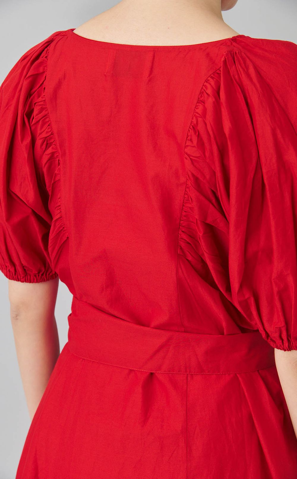 Bellusパフスリーブワンピース